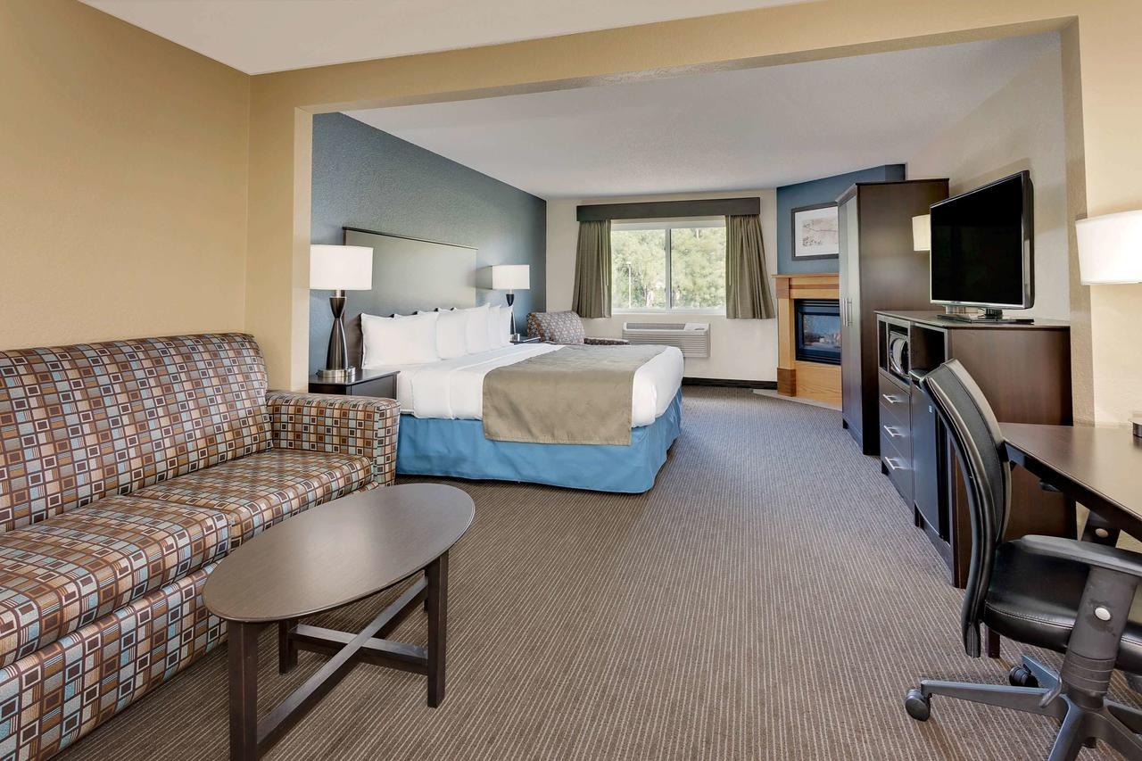 Hotel Baymont By Wyndham Owatonna Exterior foto